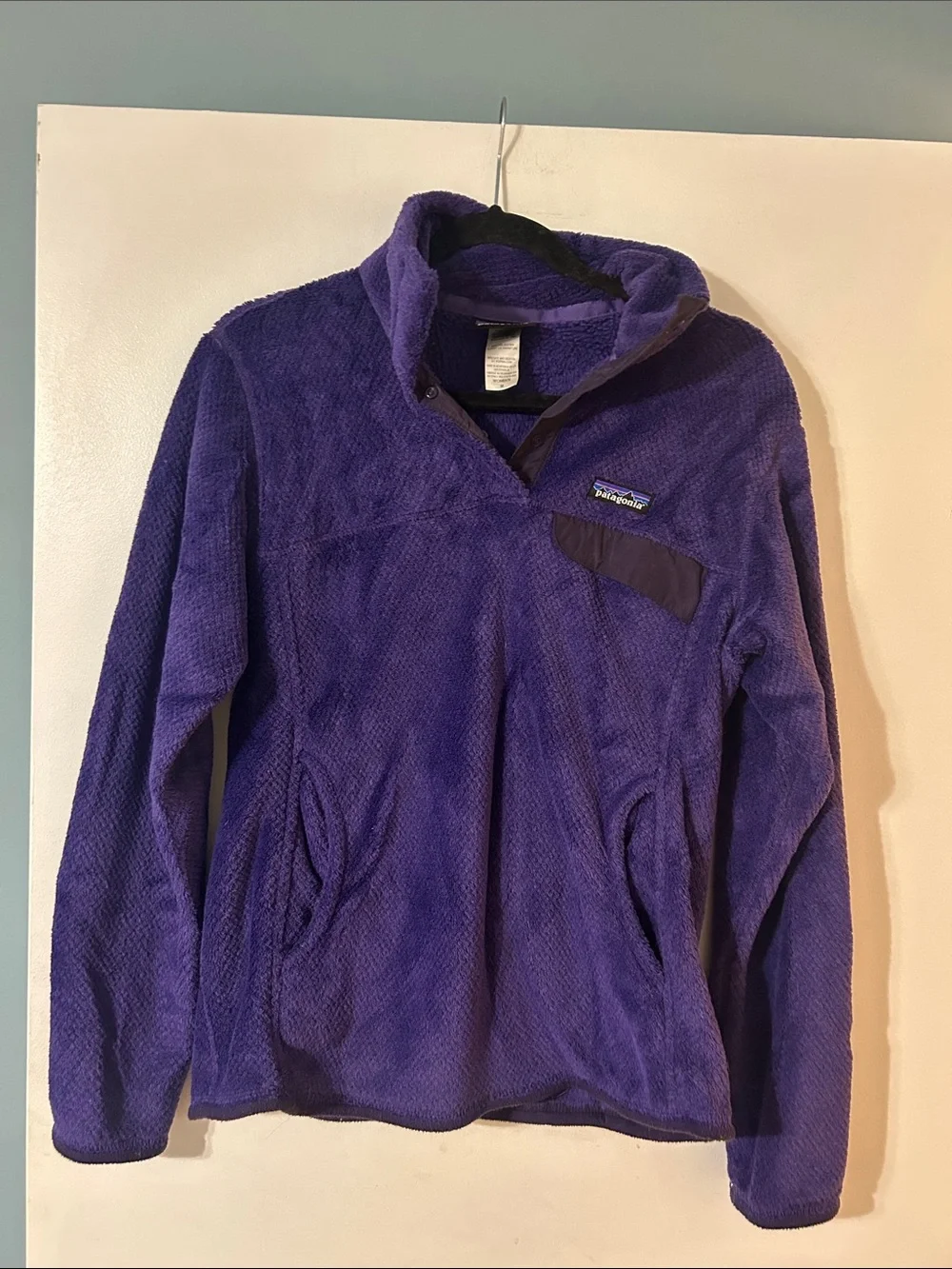 Patagonia Women’s Purple Fleece Pullover Jacket